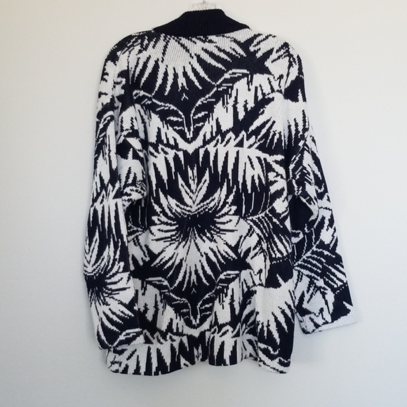 Over size vintage sweater bogo style - Picture 4 of 7